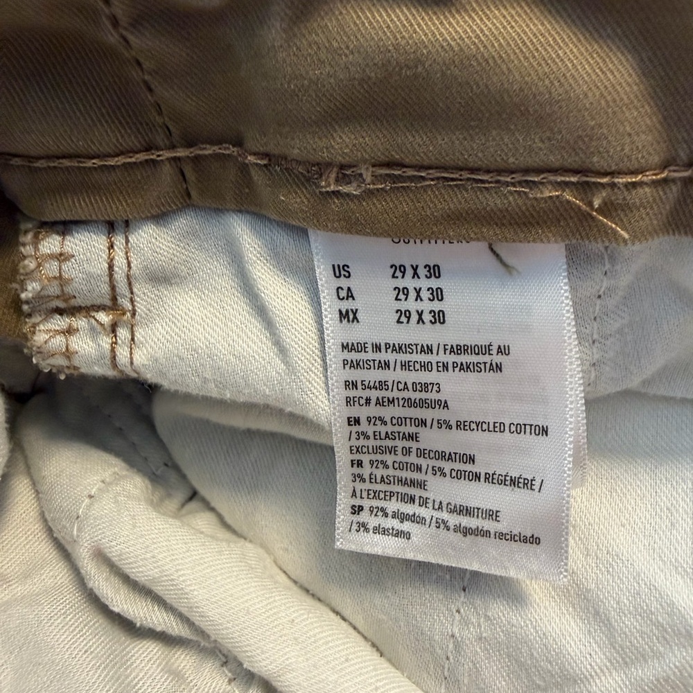 American Eagle Outfitters Men's Khaki Chinos - Picture 4 of 5